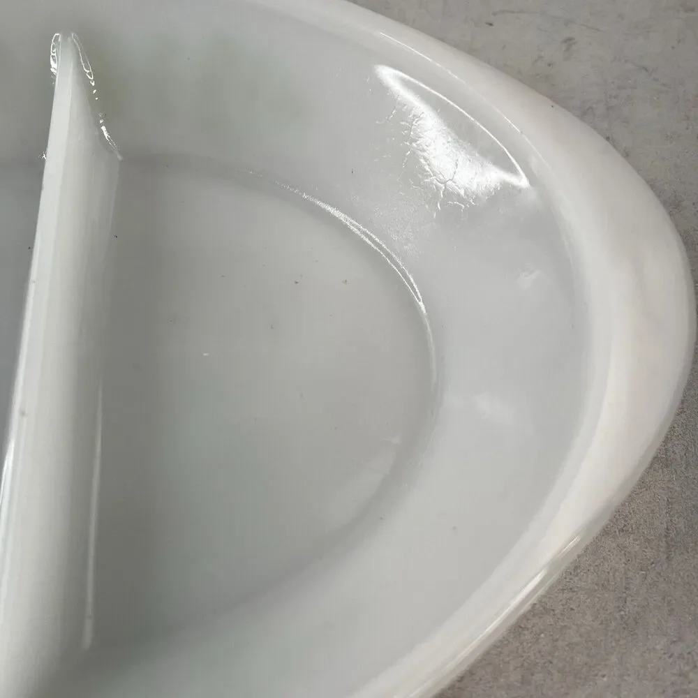 Vintage GlassBake Green Daisy Divided‎ Casserole Dish Milk Glass 12”